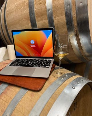 Kvůli vinobraní Vaše objednávky musíme zpracovávat už i ve vinařství v běhu.🙈😂💪 samozřejmě u toho nebudeme nasucho a dáme...